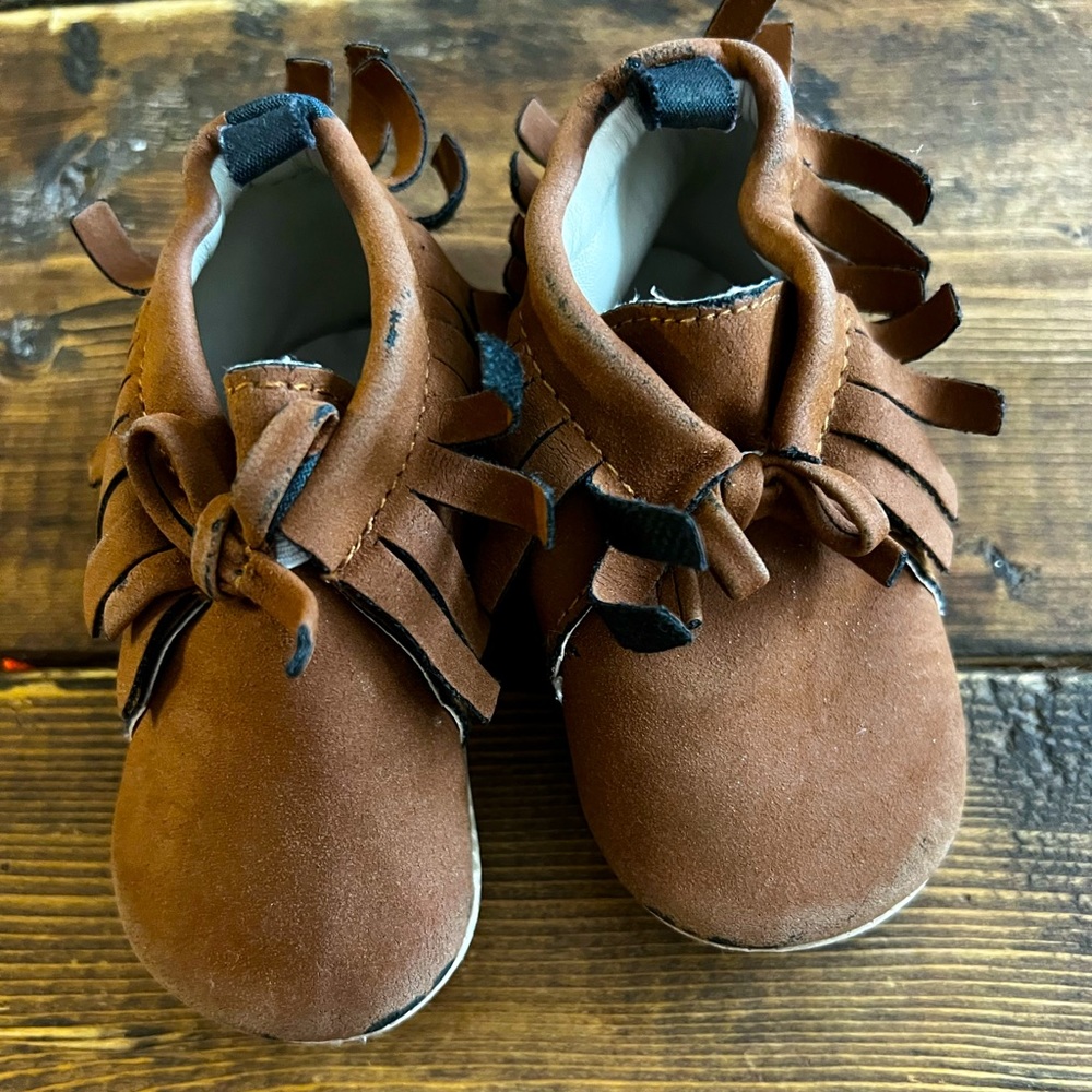 Old navy baby moccasins
